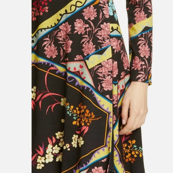 ETRO Black Floral Print V-Neck Dress - Picture 3 of 5